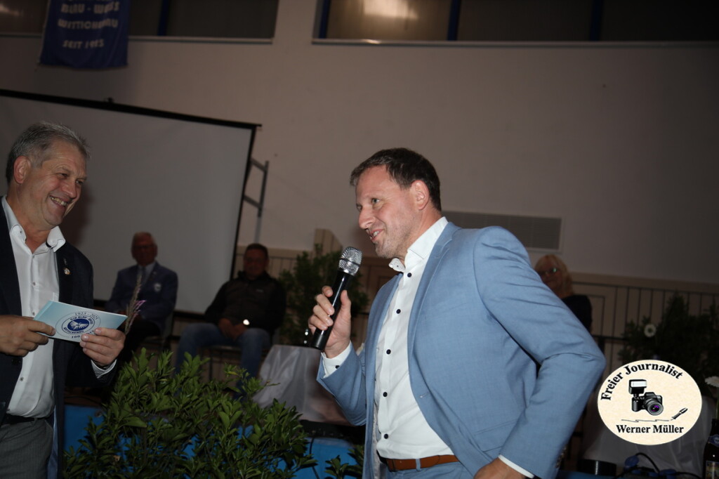 2025-10-18-WEM-595c88d0ef2b852bd94.jpg