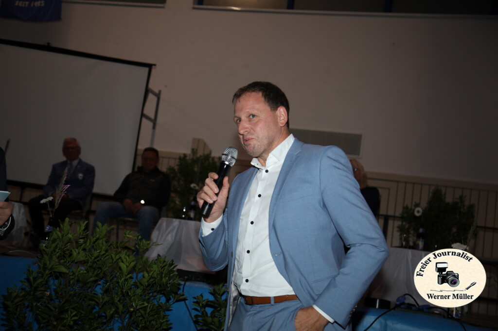 2025-10-18-WEM-5960d0ae40564665be2.jpg