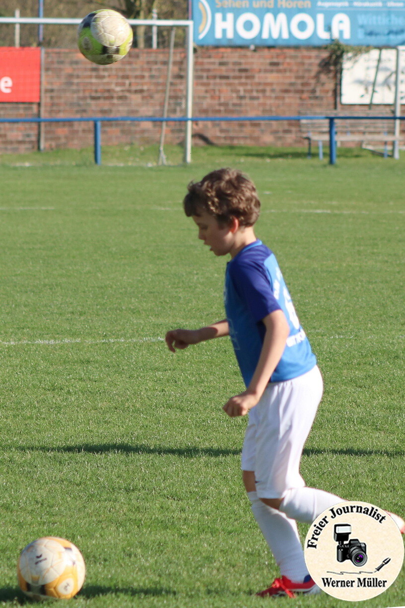 2026-04-17-MK-0098f5deede8270fe43.jpg