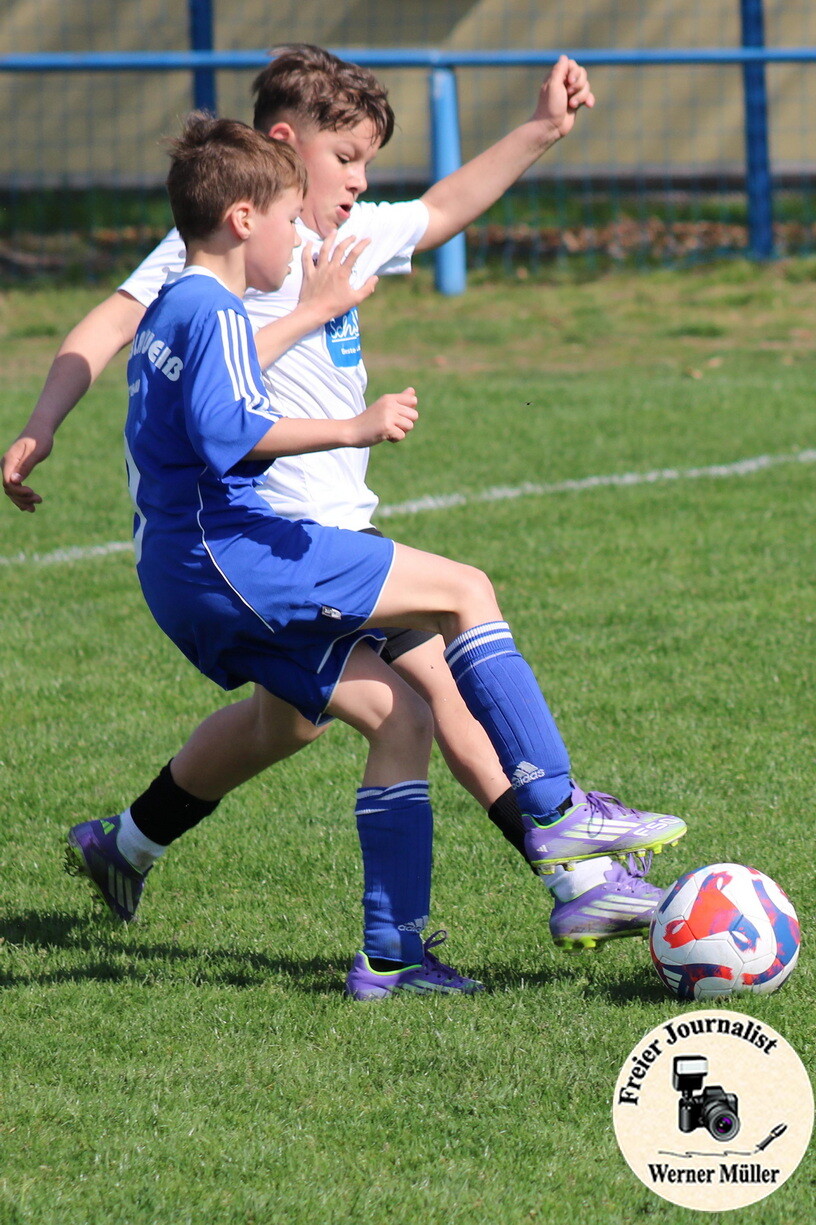 2026-04-18-MK-014039ea121a38a6de6.jpg
