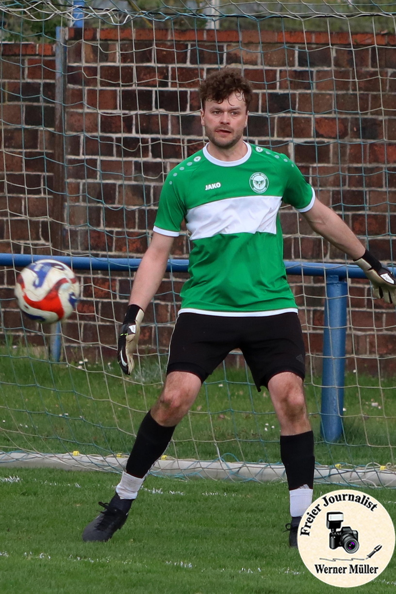2026-04-18-MK-16738552ac966f3dee3.jpg