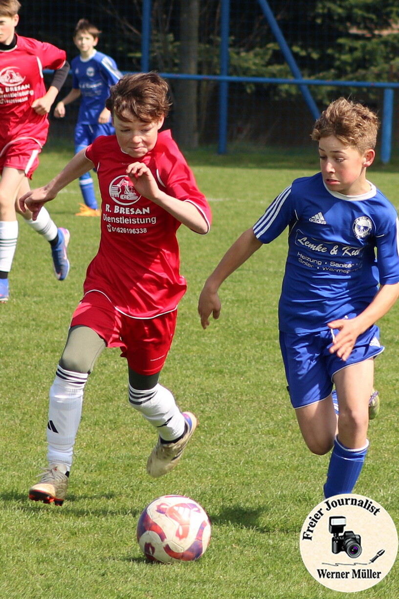 2026-04-25-MK-037ce360399efc182c0.jpg