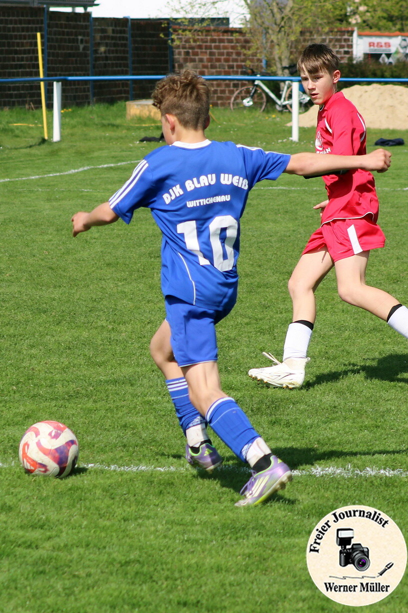 2026-04-25-MK-045f02bb25f22cb69e2.jpg