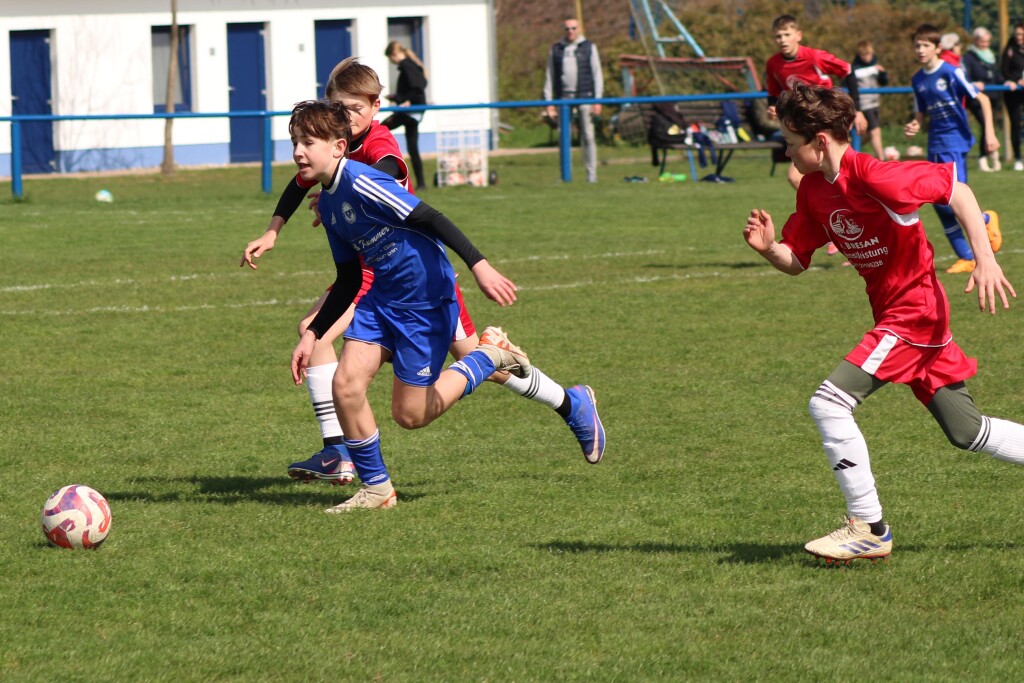 2026-04-25-MK-0545cd2e185dcecc8c8.jpg