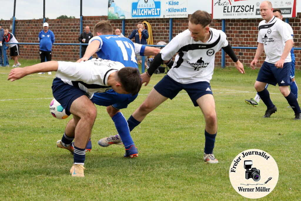 2026-06-13 SpG Wittichenau 2 OlingSkaska in wei0- SV Blau Wei Neschwitz in blau3:3 (1:0)Foto: Werne Mller